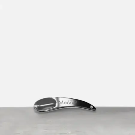 Medik8 Metal Spatula